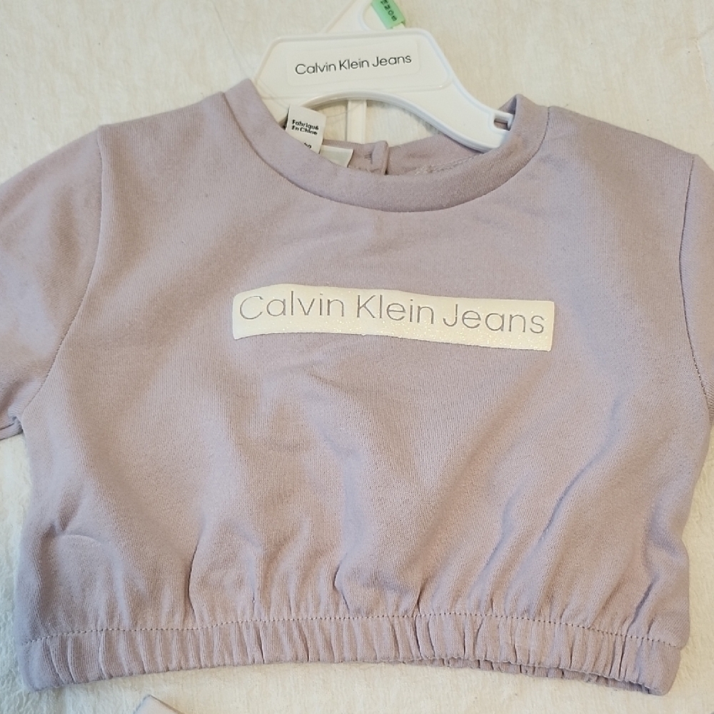 Calvin Klein Jeans Lilac Baby Set - Picture 7 of 8
